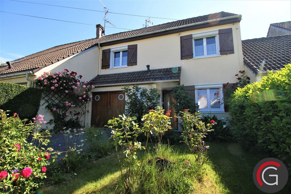 Maison BAVAY 750€ GALÉA IMMOBILIER Maison BAVAY 750€ GALÉA IMMOBILIER